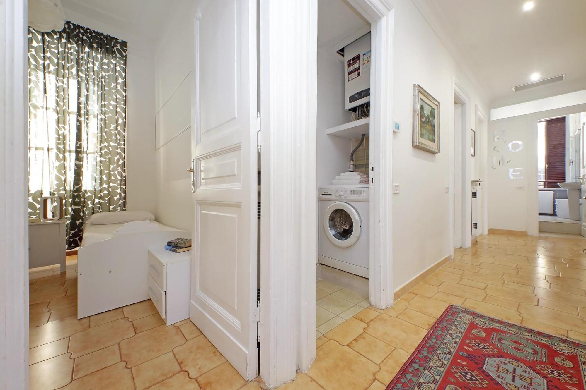 Luxury Vatican White House Apartment Rom
