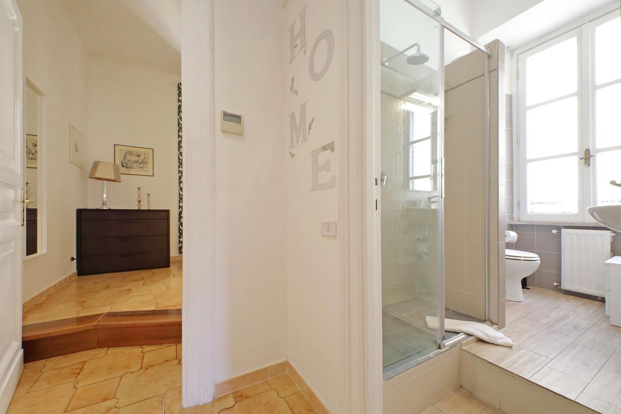Luxury Vatican White House Apartment Rom